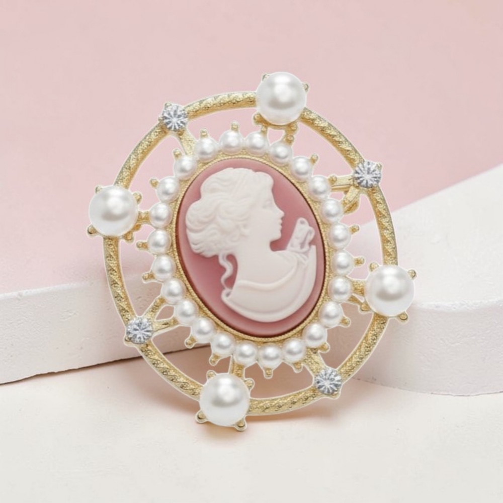 Gold-Tone Pink Cameo Pearl Statement Brooch - Picture 2 of 4